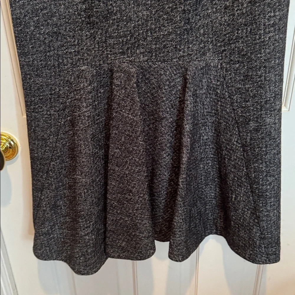 Don Caster NWT 🔥sale🔥black gray and white skirt